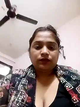 Trisha_71 webcam