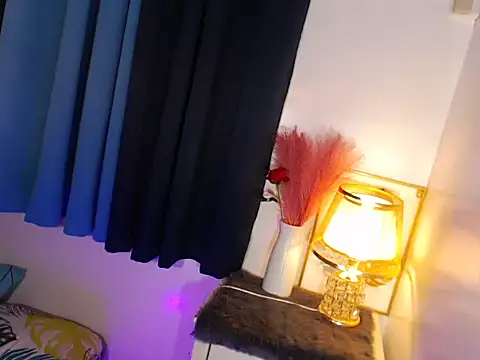 MajesticKitana webcam