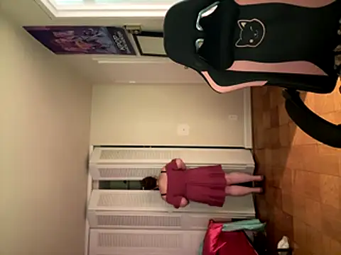 KittyCreamKisses webcam