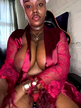 Webcam Model (QUEEN_NOBUHLE_777)  is live.Free join now!