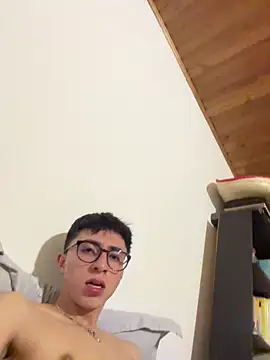 CamiRojas_boy's live cam