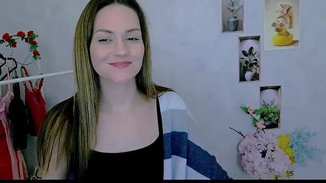 lina_star_s - Lina_Star_S's free webcam