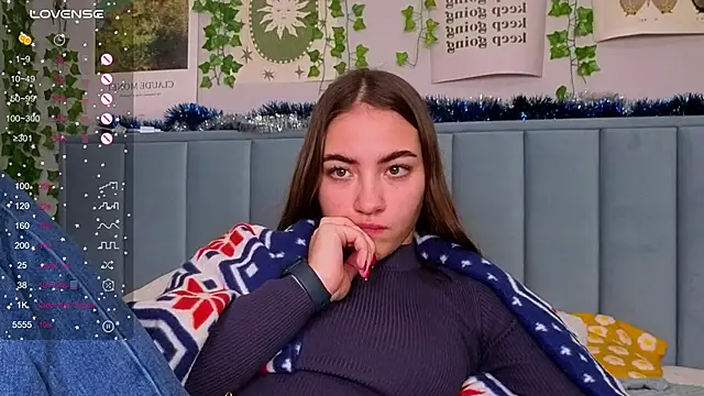 Fit_Brunette_ webcam