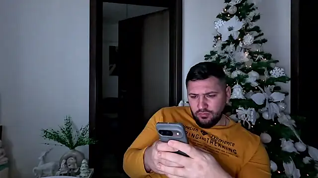 Gold_Alpha_Boy webcam