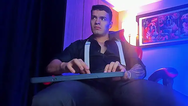 ALPHA_DOMINUS_ webcam