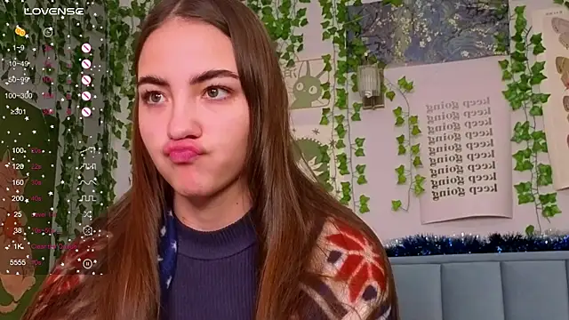 Fit_Brunette_ webcam