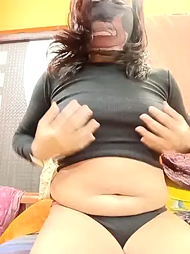 Hotpuja25 webcam