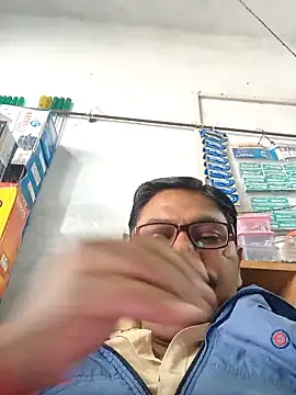 srmotrs (Ask my age) - Test the precum