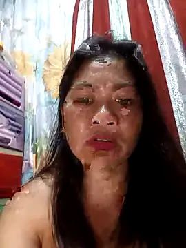 Webcam Model (SweetChubbyMommy_02) is live