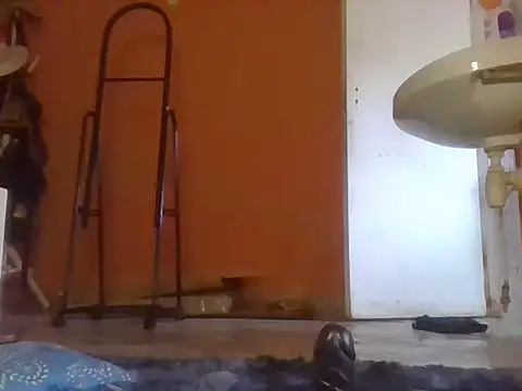 sexxy_bre (F young) - double penetration pussy to anal