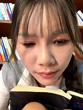 fire-18 (F young) - 学姐在图书馆看书粉粉嫩嫩骚逼痒了  搞刺激