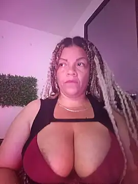 Webcam Model (Eva_Luxei)  is live.Free join now!