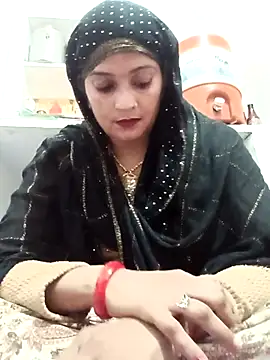 Webcam Model (Mohni_love)  is live.Free join now!