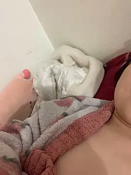 lealia699 - Lealia699's free webcam - UK Sex Cams