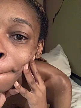 Webcam Model (Jasmine_FullsShine)  is live.Free join now!