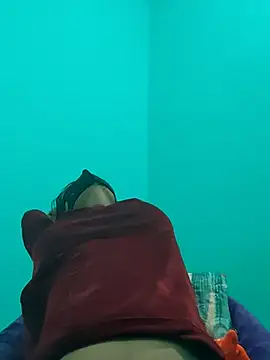 Webcam Model (DivyaBhabhi69@xh)  is live.Free join now!