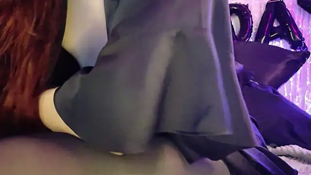 Midnightrose11 webcam