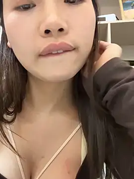 美女GYYoo在线直播