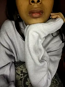 Webcam Model (-AYUSHI01)  is live.Free join now!