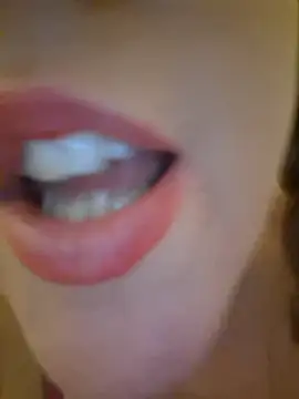 naughtycatgirl (F milf) - LT gets Surprise Vid