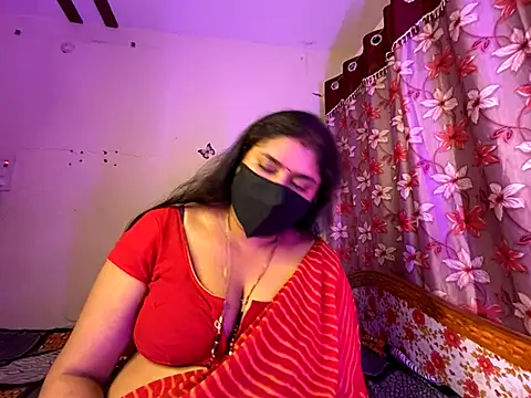 louleyranii - LouleyRanii's free webcam - UK Sex Cams