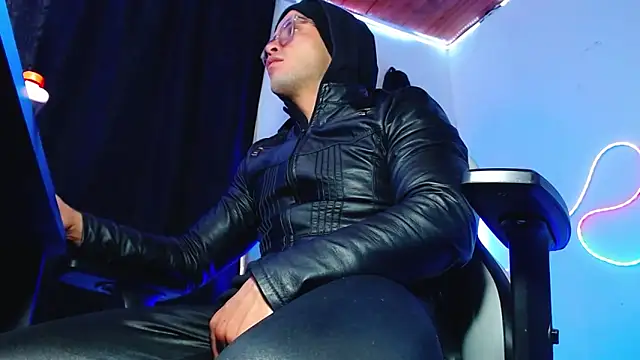 sebastian_horny webcam