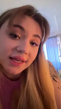 lunamillie - LunaMillie's free webcam - UK Sex Cams