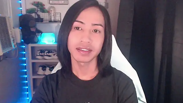 Miracle_TheBrat webcam