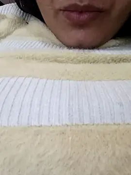 CuteSarikaLIVE webcam