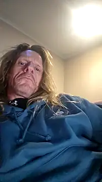 Travislovescum webcam