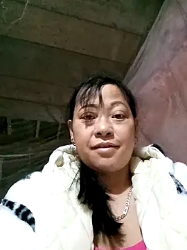 minnakutew20 - Minnakutew20's free webcam - UK Sex Cams