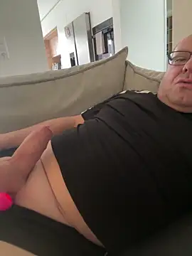 coupleLatinaLove... Live Webcam on Stripchat