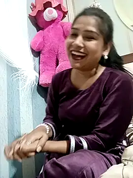 urvashi01224 (F young) - Dildo