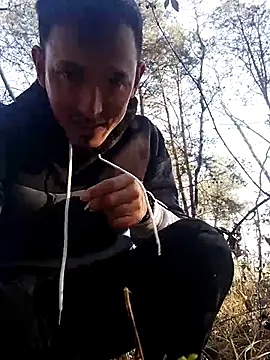 juand_vero (M young) - Full masturbation in the forest 🍆💦😈🥵