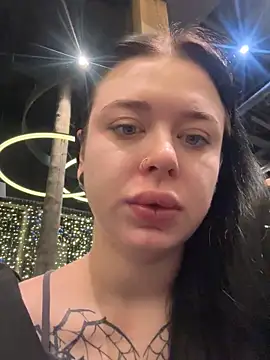 alishaofthorns (Ask my age) - Anal plug tail