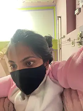 sandhya_77 (F young) - Lovesense