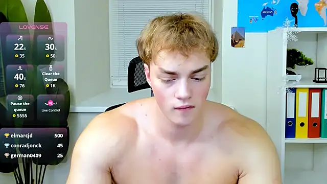 ChaseMuscular webcam