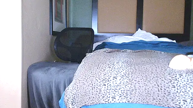 bobbiebone1@xh webcam