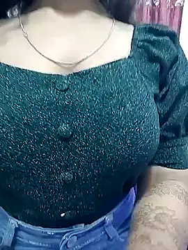 seema_127 (F young) - Lush in mouth 😀