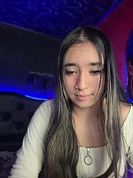 sophie_ls (F teen) - Flash Tits 🍒