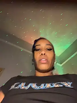 Webcam Model (loveluna8)  is live.Free join now!