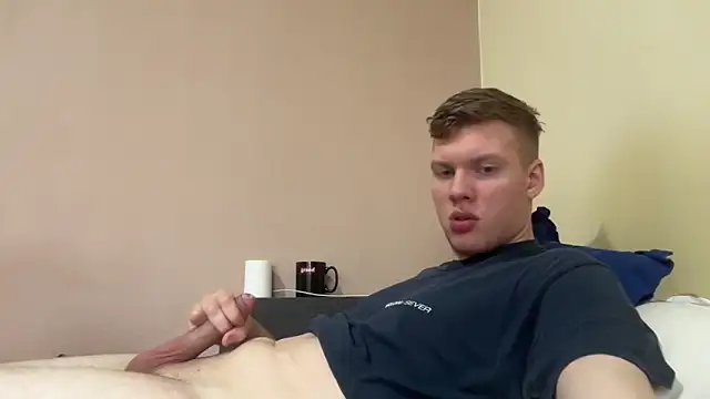sexybooii6968 webcam