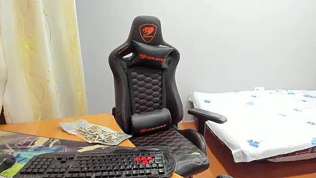 iliaskrislove webcam