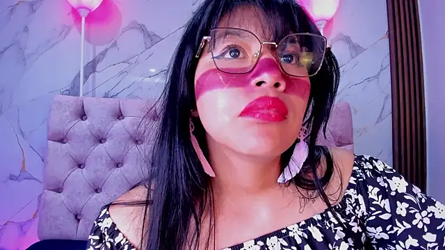 EsmeraldaChantre webcam