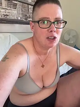 voluptuous-minx webcam