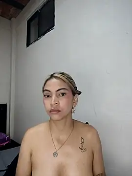 Evangeline_Bonnet webcam