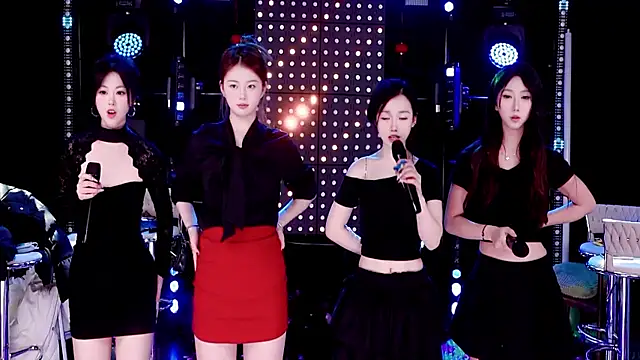 美女ZZ00033S在线直播