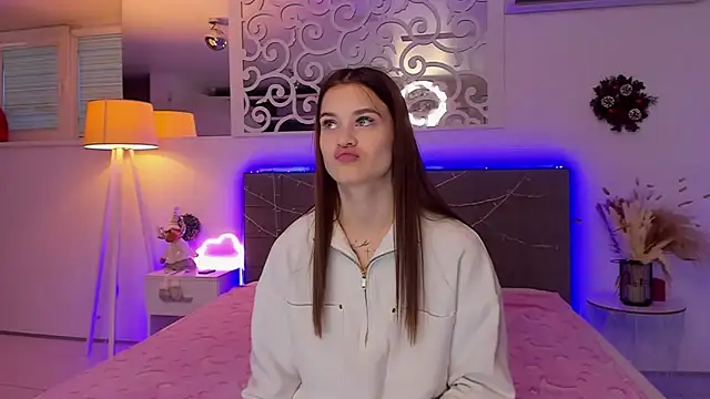 luisaclover - LuisaClover's free webcam