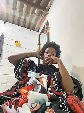 larry-n-clouds (M young) - Cum cloudy