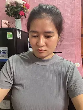 Bollozzy_89 live cam screenshot female from Vietnam on Porngall – Porn Galleries & Live Cams